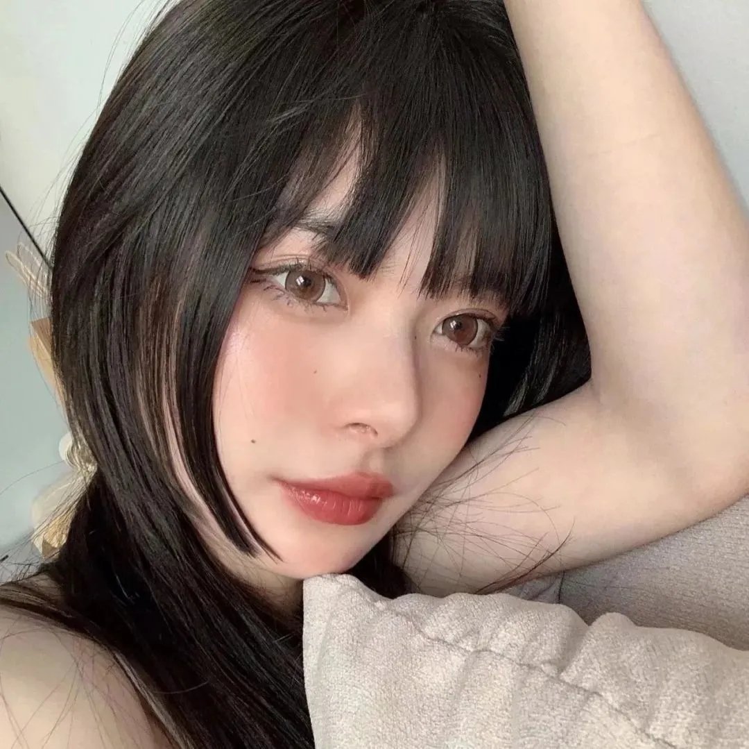 布鲁明顿 海报